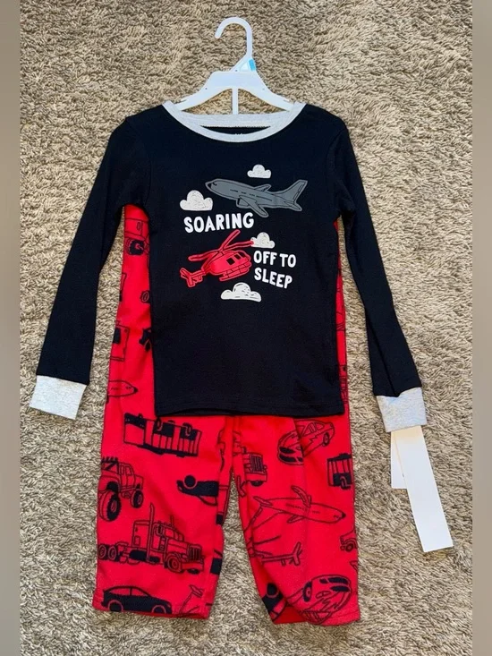 NWT CARTERS SOARING OFF TO SLEEP JAMMIES ✈️