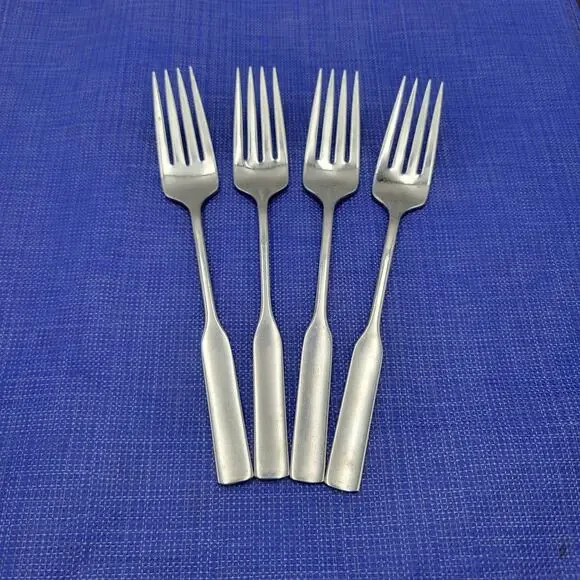 Oneida Antares Flatware Stainless Set Of 4 Pcs Dinner Fork Discontinued Vintage