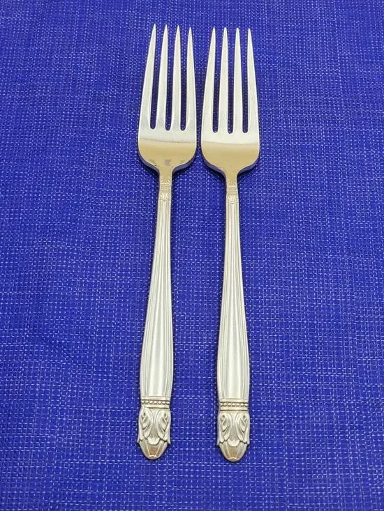 Holmes & Edwards International Silver 1938 Danish Princess Dinner Fork Set of 2