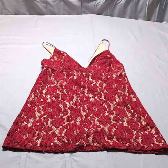 Burgundy Red Floral Lace V-Neck Camisole Spaghetti‎ Strap Lined Tank Top