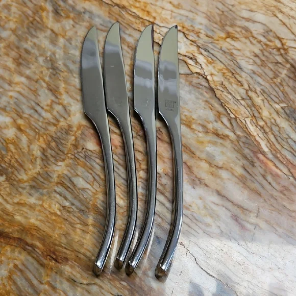 Zwilling J.A. Henckels Bellasera 18/10 stainless steel dinner Knives Set of 4