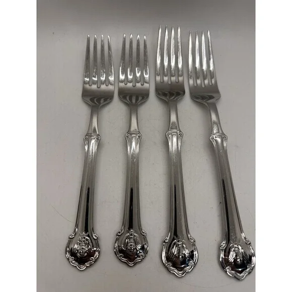 Wallace Napoleon Bee 18/10 Stainless 2 Salad Forks 7 1/2