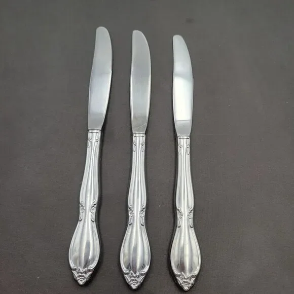 Set of 3 Oneida Community CHATELAINE Hollow Handle Dinner Knives 8.25