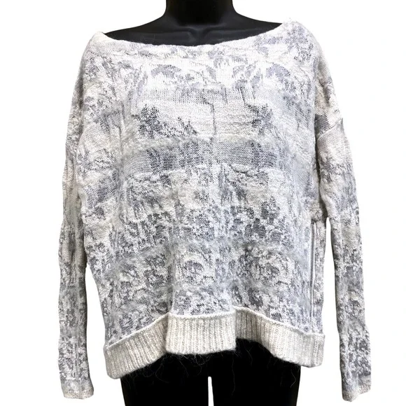Free People Womens Sweater Top Sz S Cream Gray Alpaca Blend Fuzzy Boat Neck Cozy