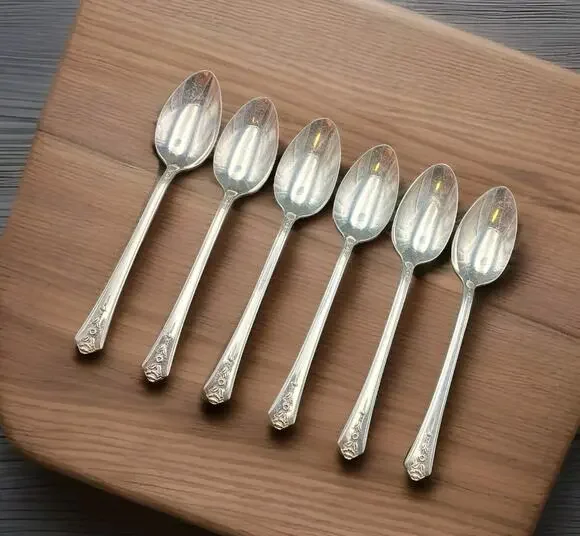 Set 6 Holmes and Edwards SPRING GARDEN Teaspoon Flatware Vtg