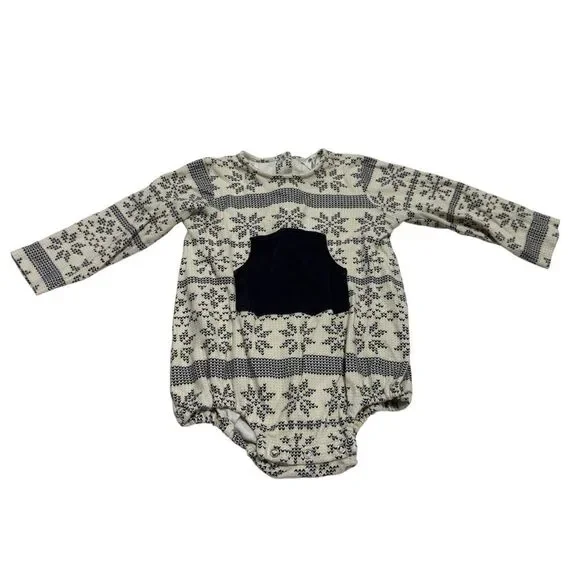 Kate Quinn Gray & White Snowflake Printed Long Sleeve Onesie Bodysuit