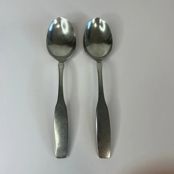 2 Set Oneida Paul Revere Stainless Steel Dinner Spoons 7
