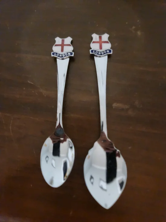 London Enamel Crest Souvenir Spoons - White & Red Crest