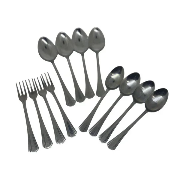 VTG Ambridge‎ Stainless Flatware Set of 12 | Classic Pattern Silverware USA Made