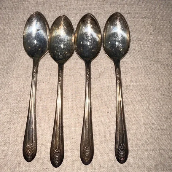 Vintage Belfry‎ Silver Plate Floral Spoons Set of 4 Tarnished Flatware