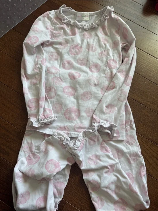 Cecil and Lou Girls' White Pajama Set with Pink Pumpkin Print