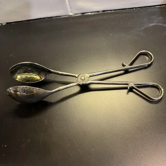 Vintage E.P. Zinc Silver Plated Scissor Salad‎ Tongs