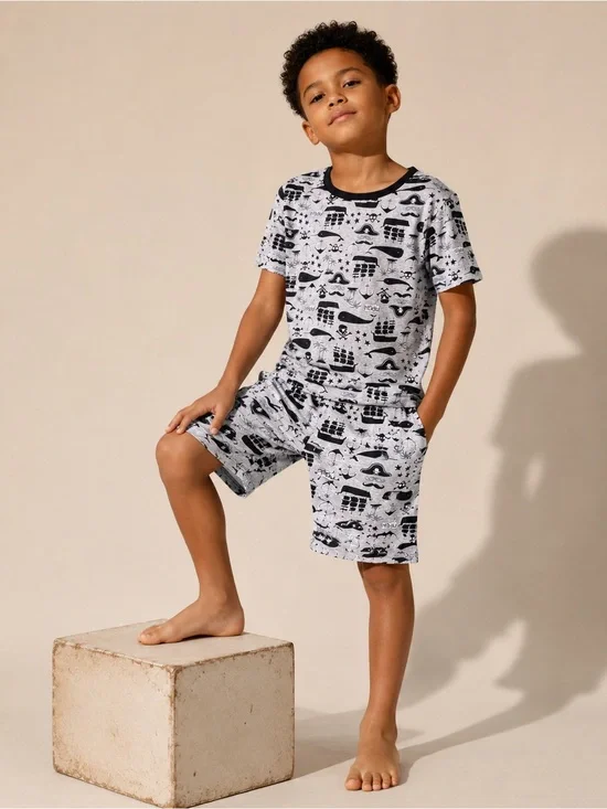 Carter’s Short Sleeve Short Pirate Pajama Set Size 10
