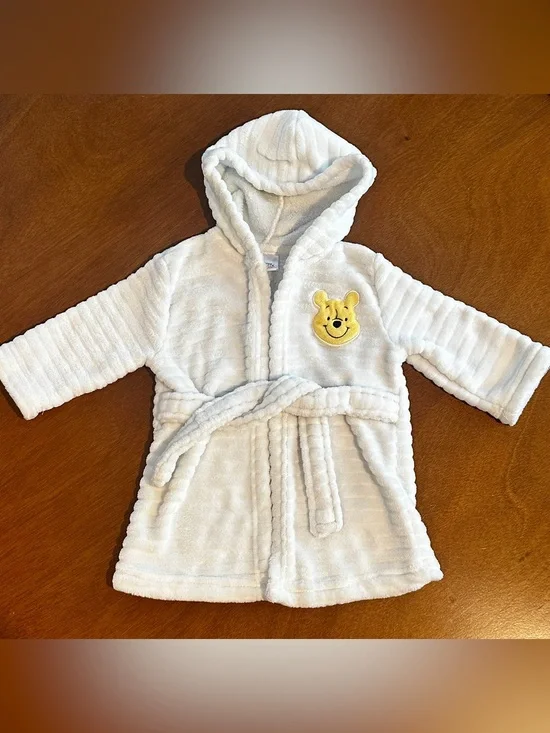 Disney White Plush Hooded Kids Robe with Winnie The Pooh Bear Patch