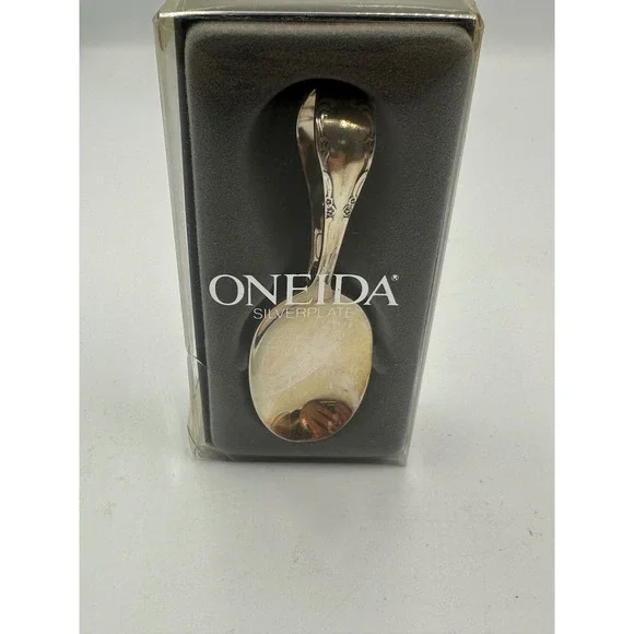 Oneida Affection Baby Spoon Infant Silver Silverplate Bent Handle 1039SBBA USA