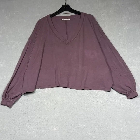 Free People Shirt Women’s Medium Purple V-neck Oversized Long Sleeve Crop Shirt