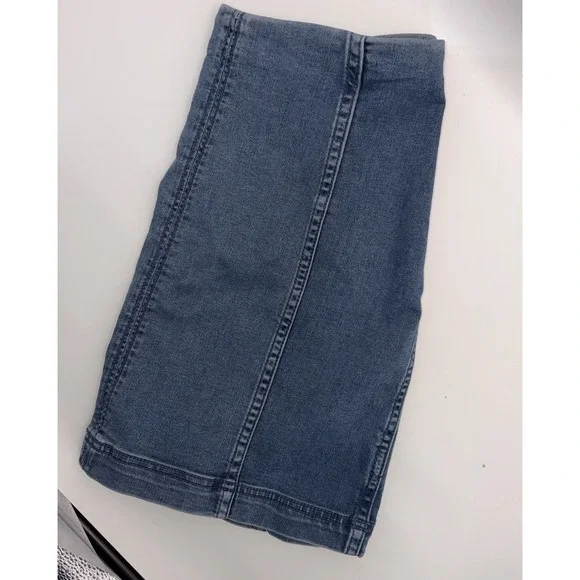 Free People Modern‎ Femme Denim Mini Skirt Stretchy Back Zip Jean Size 10