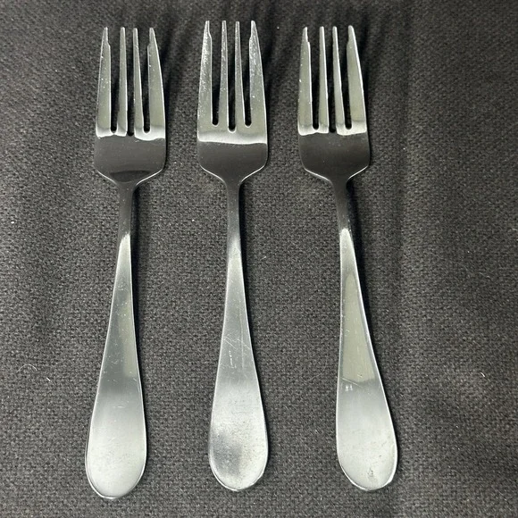 Towle‎ BOSTON ANTIQUE 18-10 Stainless Salad Fork (China) Set Of 3