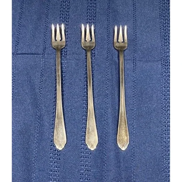 Vtg 30s Hadley Oneida Hotel Plate Cocktail/Seafood Fork Silverplate 6