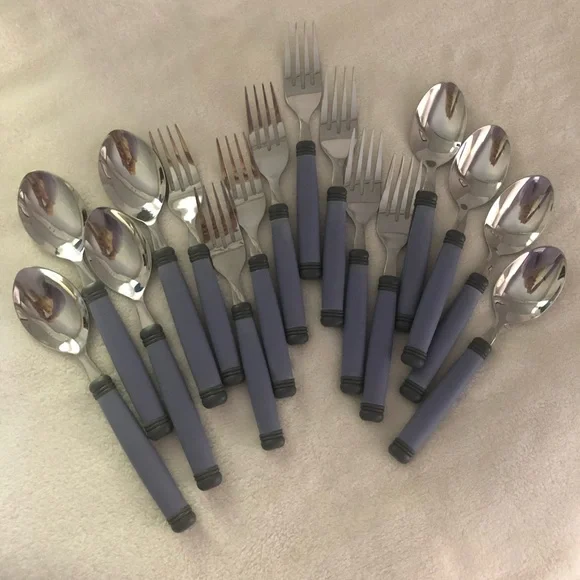 Pfaltzgraff Mystic Stainless Flatware– Lilac & Gray (Discontinued) 16 pieces