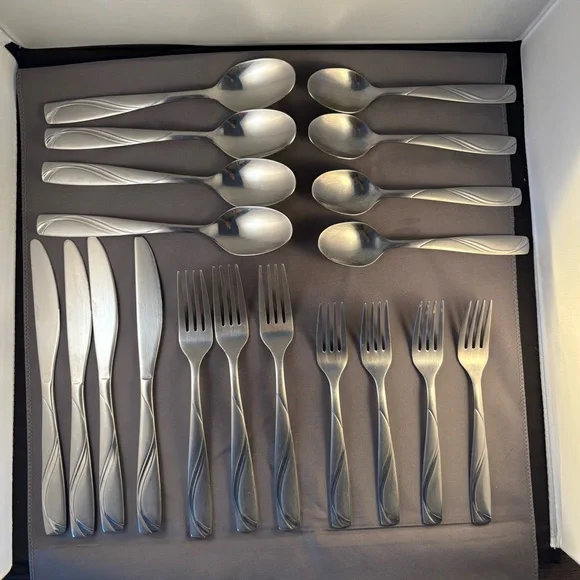 Cambridge Stainless MERCADO‎ SAND Flatware Set Of 19 *Missing 1 Dinner Fork*