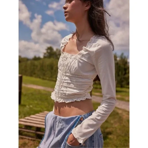 FREE PEOPLE Scarlet Smocked Long Sleeve / Clean Ivory