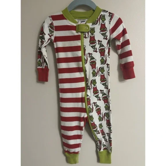 hanna andersson 18-24 Months Grinch Zip Up Sleeper pajamas