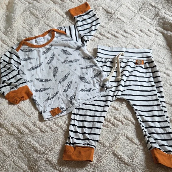 Kids Feather Print Pajama Set with Rust Trim