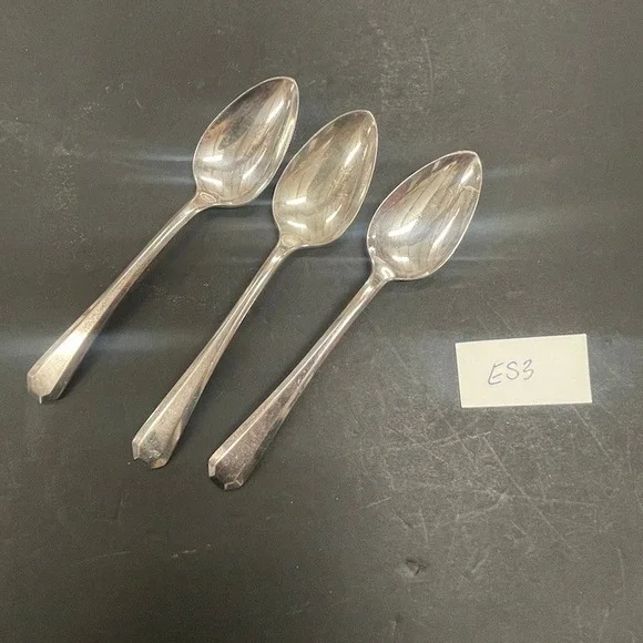 WM Rogers Mfg. Co.‎ Art Deco Set of 3 Teaspoons 1941 Priscilla Pattern ES3