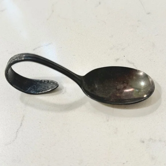 National Silver‎ Co Vintage Silver Plated Curved Loop Handle Baby Spoon c89
