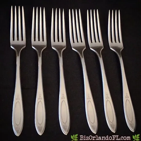 VINTAGE: Oneida Community Plate Dinner Forks Classic 1917 