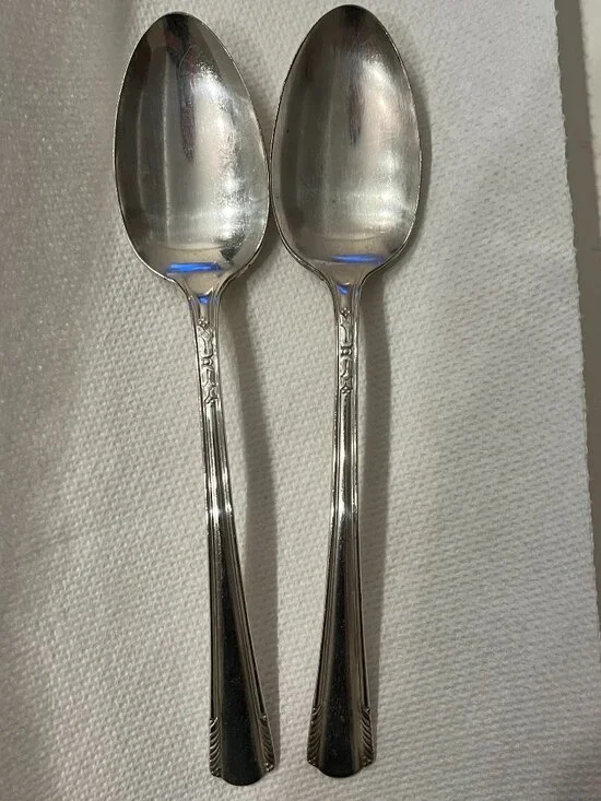 Vintage Wm Rogers Paris 1939 Silverplated Serving Spoons Set 2 (Paris Pattern)