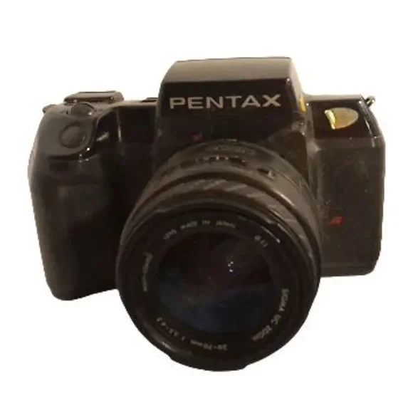 Pentax SP10 35mm SLR Film Camera + Sigma 28-70mm Zoom‎ Lens Japan