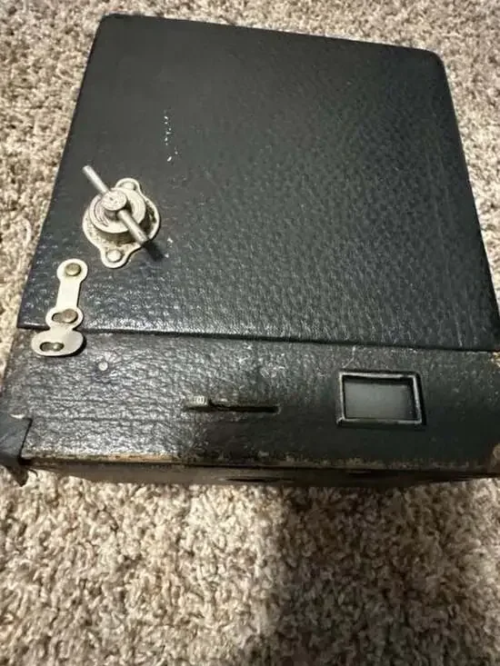 Vintage Kodak Brownie No. 2 Box Camera