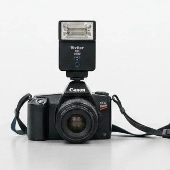 Canon EOS‎ Rebel II 35mm SLR Film Camera, EF 35-80mm Lens, Vivitar 2600 Flash