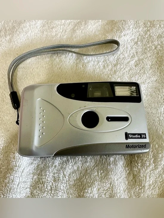 Vintage Studio 35 motorized 35mm point-and-shoot film camera Tested For Sound