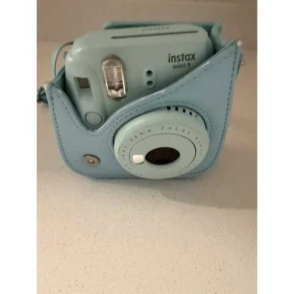 Fujifilm Instax Mini 9 Instant Film Camera With Carrying Case