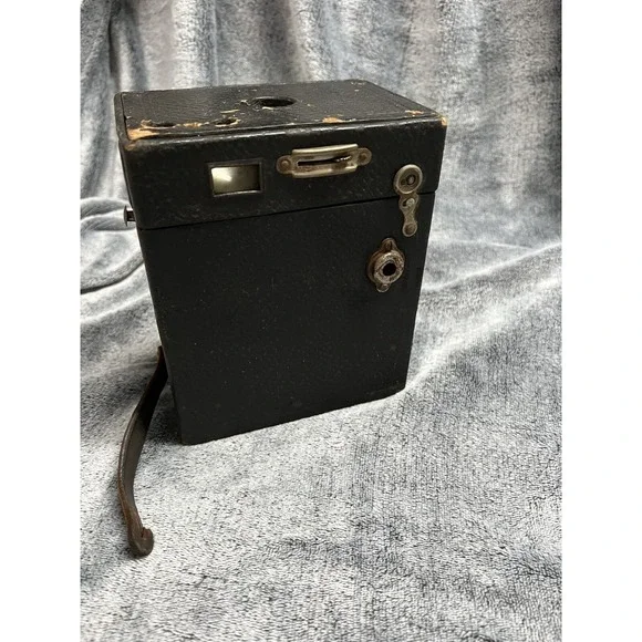 1916 vintage kodak brownie box camera Model B