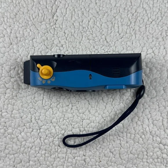 Polaroid‎ i-Zone Instant Pocket Camera Blue Navy Yellow Vintage 90s Retro Y2K