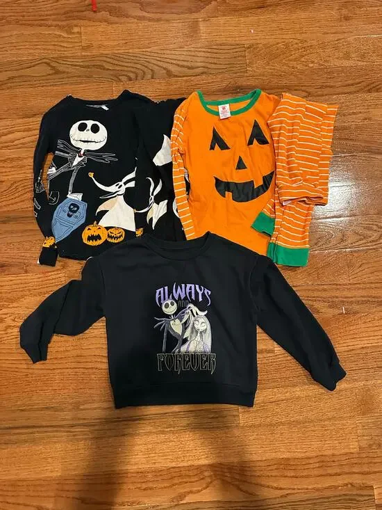Nightmare before Christmas Halloween 2 Pjs and sweatshirt set 7/8