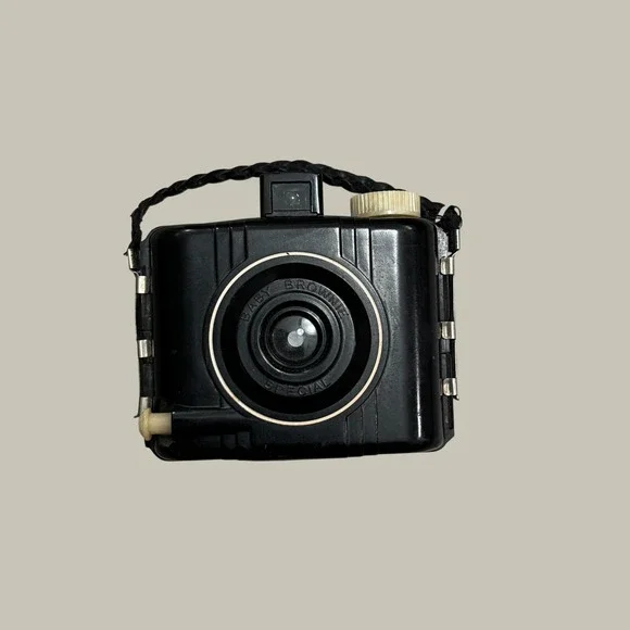 Vintage 1940s Kodak Baby Brownie Special 127 Film Bakelite Camera Untested