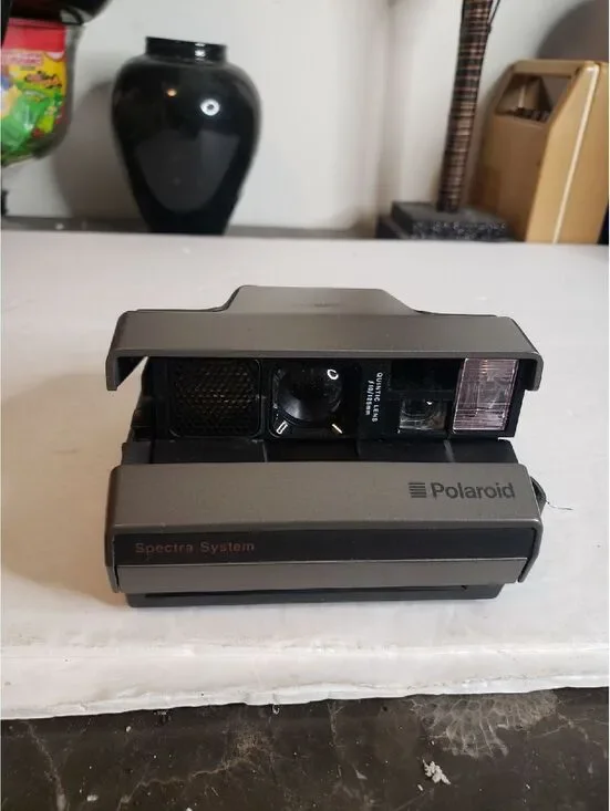 Polaroid Camera Quintic Lens Retro