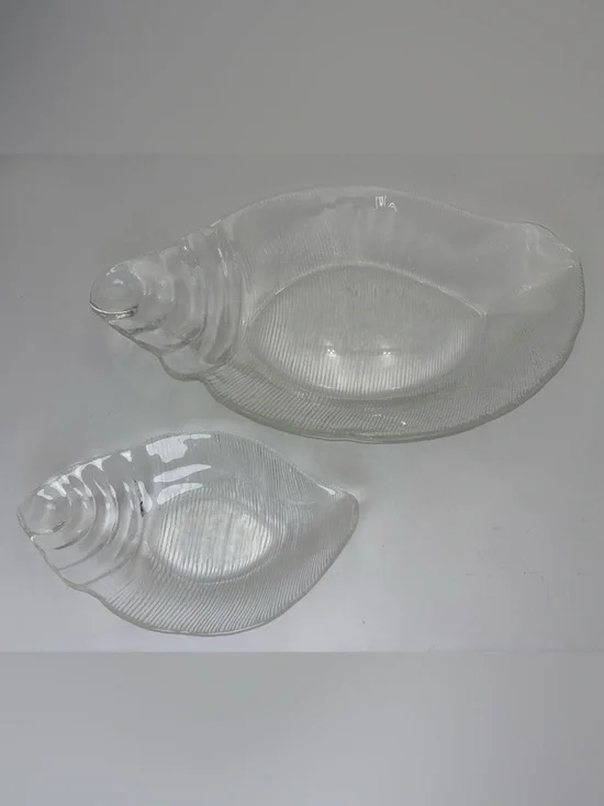 Italian Coastal Vintage Glass Shell-Shaped Serving Dishes - Heavy and Textured