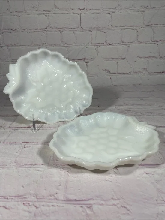 Vintage White Milk Glass Raised Grape Cluster and Leaves Candy Relish Dish Tray
