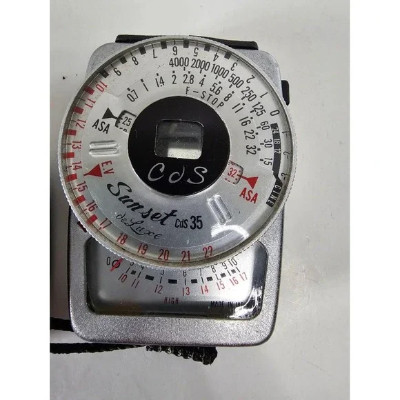 VINTAGE‎ Sunset de Luxe CDS 35 Light Meter NE 200 w/ Case UNTESTED