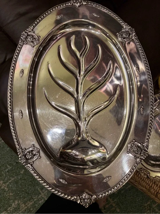 Vintage Wallace N6702 Silver-plate  16” Well & Tree Meat Platter-Baroque Edge