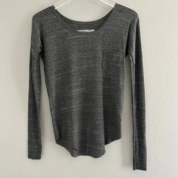 Free People FP Beach Long Sleeve Top Womens XS Gray Space Dye Ribbed Pocket Tee