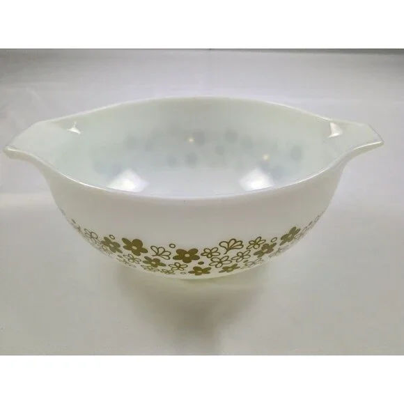 Vintage Pyrex 443 Spring Blossom Cinderella Bowl 2.5 Qt White Green Flowers 70s