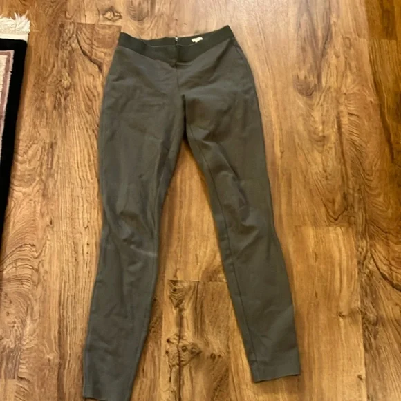 J crew 2 r olive green stretch back zip pants