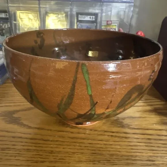 Stephen Rodriguez New Haven CT Signed Studio Stoneware Brown Glossy Serving Bowl
